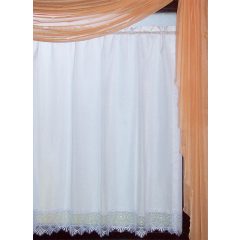   Fehér voile  120cm magas x 135cm széles vitrázsfüggöny, alján csipke díszítéssel. 