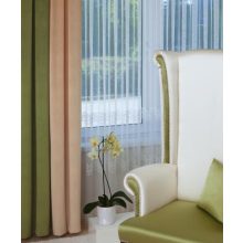 Hímzett 3 sorban függöny alapanyag 290cm magas méterre H3 /1438